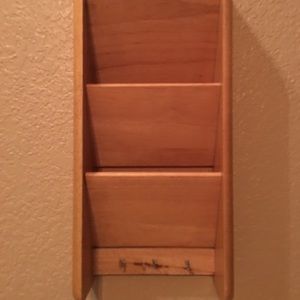 Letter and key holder